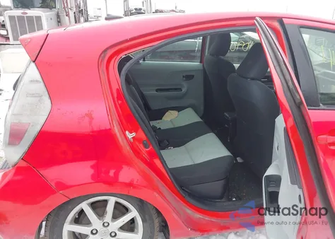 2012 Toyota Prius C Three from USA, damaged, VIN JTDKDTB31C1502472